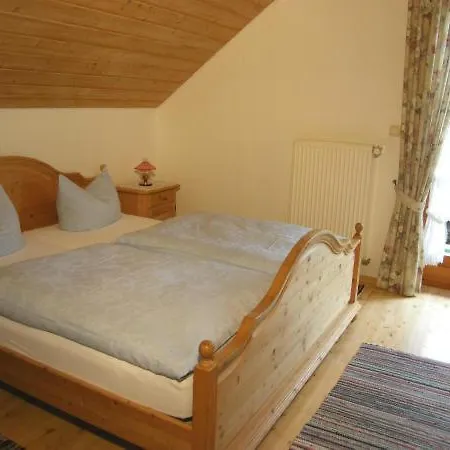 Barmbichlhof Farm stay *