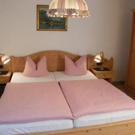 Barmbichlhof Farm stay *